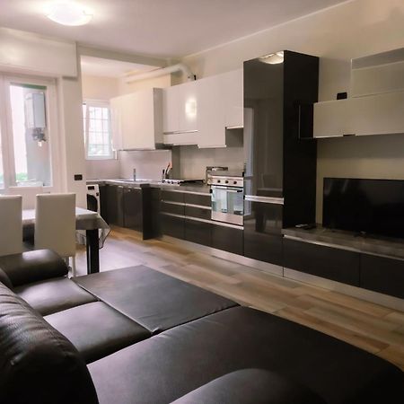 Prestigioso Appartamento In Zona Tortona - Solari Мілан Екстер'єр фото