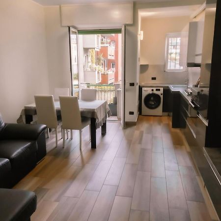Prestigioso Appartamento In Zona Tortona - Solari Мілан Екстер'єр фото