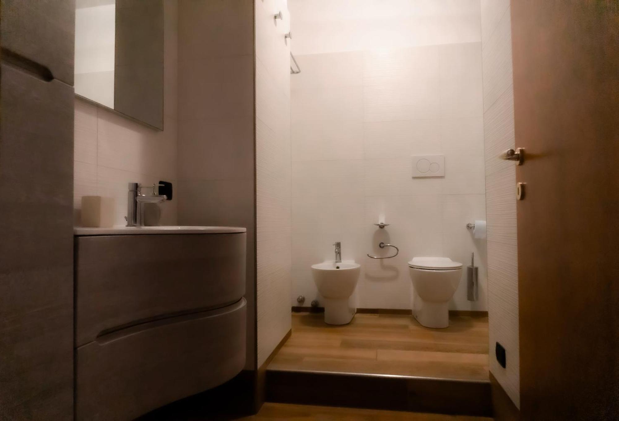 Prestigioso Appartamento In Zona Tortona - Solari Мілан Екстер'єр фото
